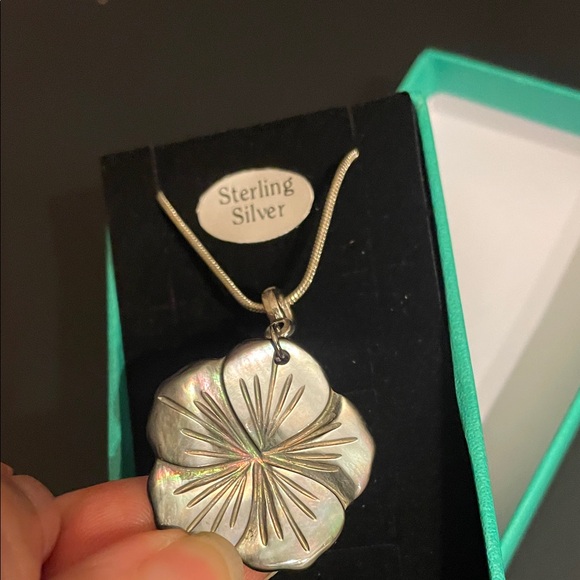 Sterling Silver Floral Pendant Necklace 18” 925 chain - Picture 8 of 16